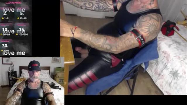 Image 8 of njdbear Stream on Chaturbate on 1 month ago