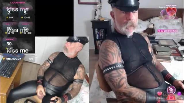 Image 10 of njdbear Stream on Chaturbate on 10 days ago