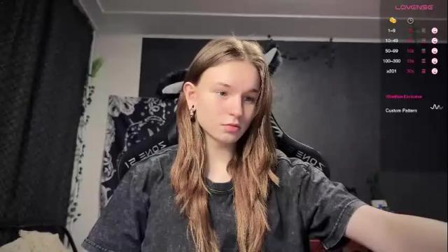 Image 11 of nloraaa Stream on Chaturbate on 1 month ago