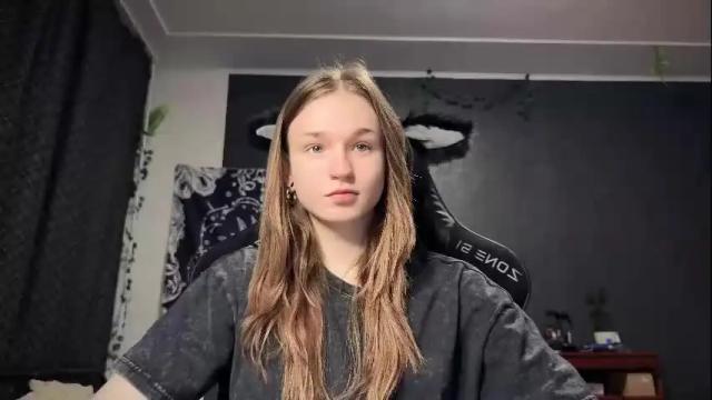 Image 3 of nloraaa Stream on Chaturbate on 1 month ago