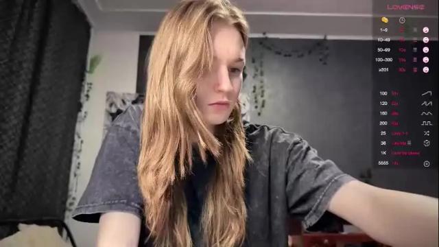 Image 8 of nloraaa Stream on Chaturbate on 1 month ago