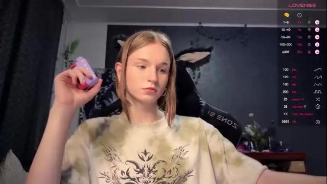 Image 6 of nloraaa Stream on Chaturbate on 13 days ago