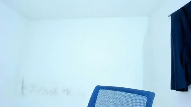 Image 3 of noah_cute18 Stream on Chaturbate on 13 months ago