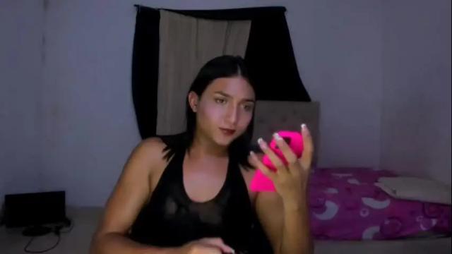 Image 11 of noah_cute18 Stream on Chaturbate on 29 days ago