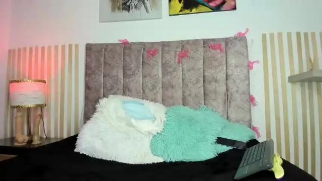 Image 2 of noah_hottie Stream on Chaturbate on 15 months ago