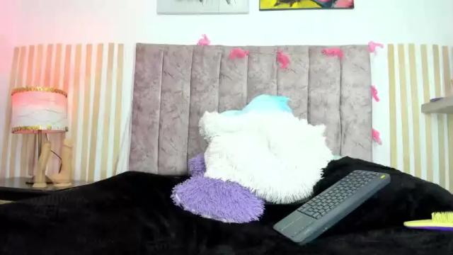Image 10 of noah_hottie Stream on Chaturbate on 15 months ago