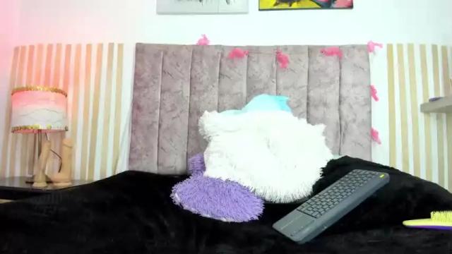 Image 11 of noah_hottie Stream on Chaturbate on 15 months ago