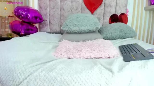 Image 10 of noah_hottie Stream on Chaturbate on 15 months ago