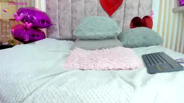 Image 12 of noah_hottie Stream on Chaturbate on 15 months ago
