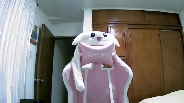 Image 6 of noah_martini Stream on Chaturbate on 14 months ago