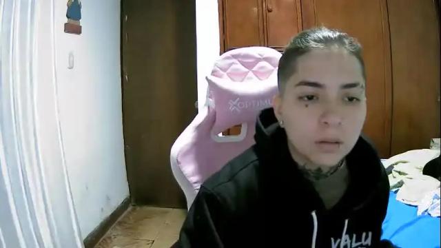 Image 2 of noah_martini Stream on Chaturbate on 8 days ago