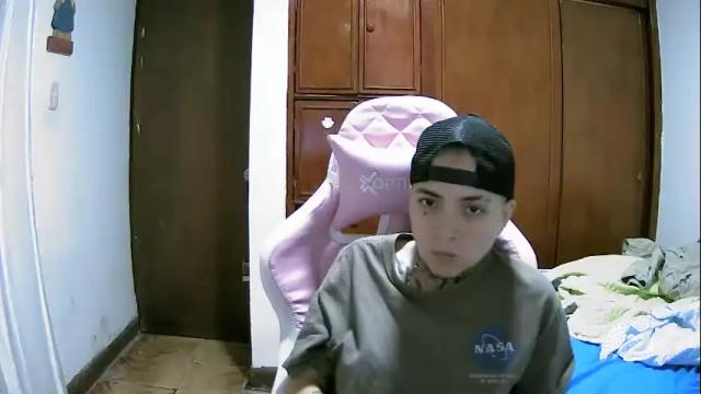 Image 6 of noah_martini Stream on Chaturbate on 8 days ago