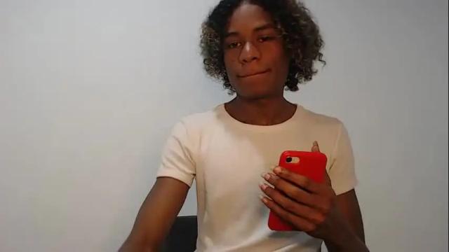 Image 7 of noah_miller7 Stream on Chaturbate on 21 days ago