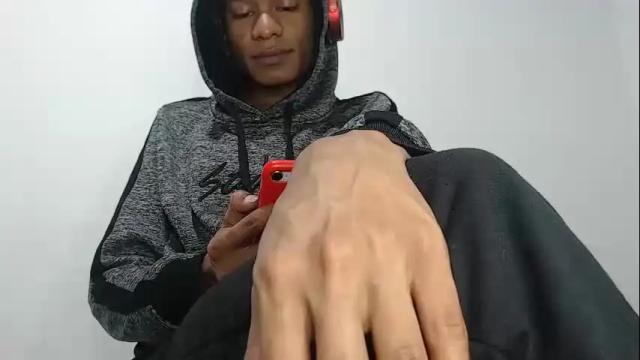 Image 4 of noah_miller7 Stream on Chaturbate on 13 days ago