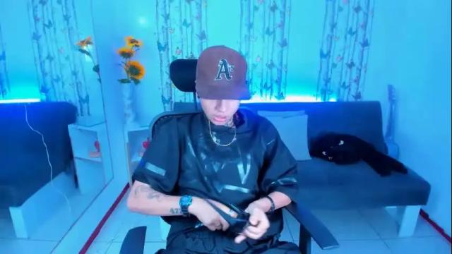 Image 6 of noah_sex0 Stream on Chaturbate on 1 month ago