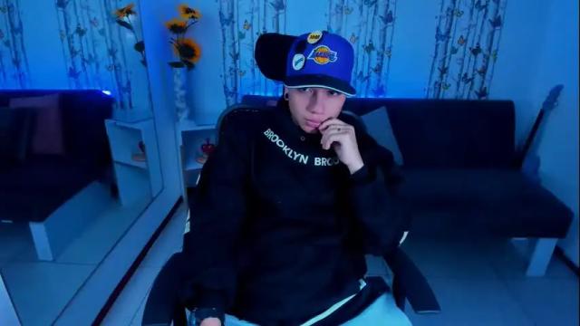 Image 3 of noah_sex0 Stream on Chaturbate on 1 month ago