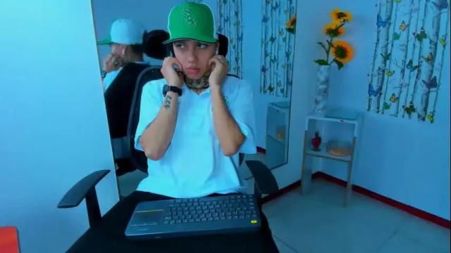 Image 3 of noah_sex0 Stream on Chaturbate on 1 month ago