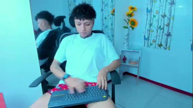 Image 10 of noah_sex0 Stream on Chaturbate on 1 month ago