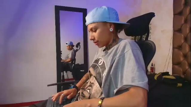 Image 4 of noah_sex0 Stream on Chaturbate on 3 months ago