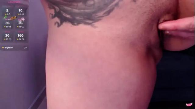 Image 11 of noah_white3 Stream on Chaturbate on 2 months ago