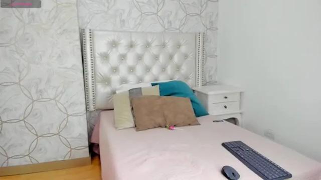 Image 4 of noamikym_ Stream on Chaturbate on 13 months ago