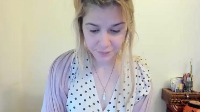 Image 2 of nocages____ Stream on Chaturbate on 17 months ago