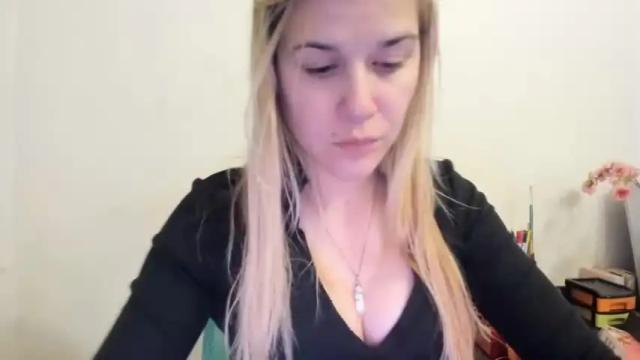 Image 2 of nocages____ Stream on Chaturbate on 16 months ago