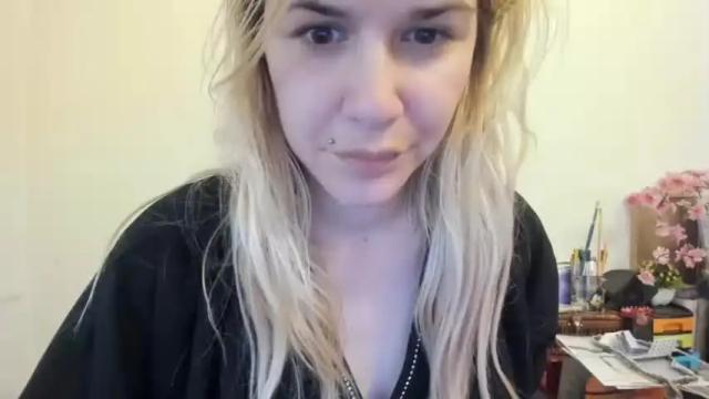 Image 2 of nocages____ Stream on Chaturbate on 15 months ago