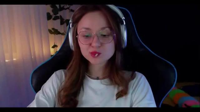 Image 11 of nochnoye_soltse Stream on Chaturbate on 16 days ago