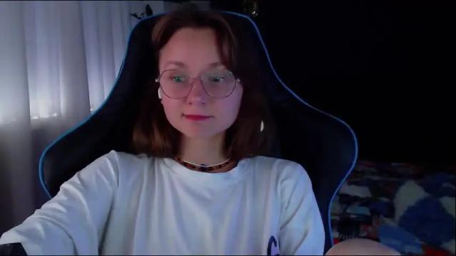 Image 2 of nochnoye_soltse Stream on Chaturbate on 5 months ago