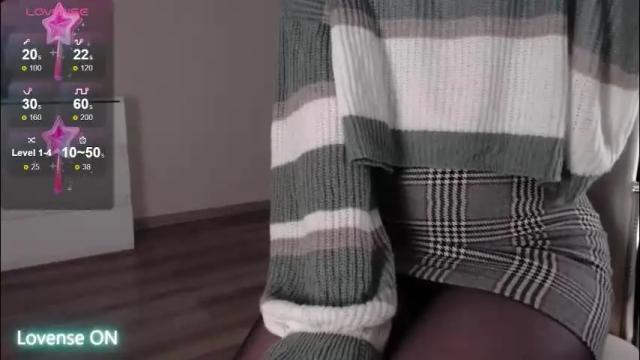 Image 2 of noelleneptune Stream on Chaturbate on 1 month ago