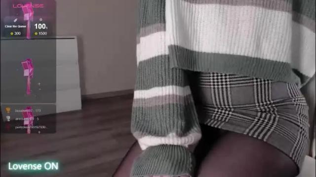 Image 12 of noelleneptune Stream on Chaturbate on 6 days ago