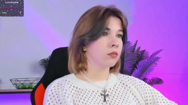 Image 2 of noellestone Stream on Chaturbate on 16 months ago