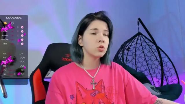 Image 4 of noellestone Stream on Chaturbate on 15 months ago