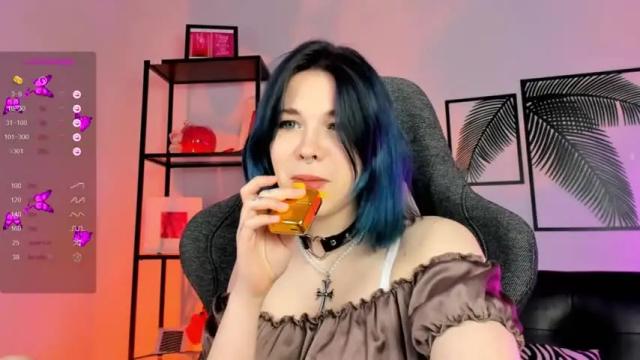 Image 11 of noellestone Stream on Chaturbate on 15 months ago