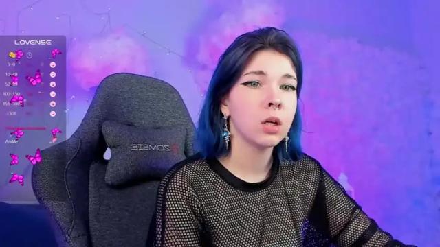 Image 3 of noellestone Stream on Chaturbate on 13 months ago