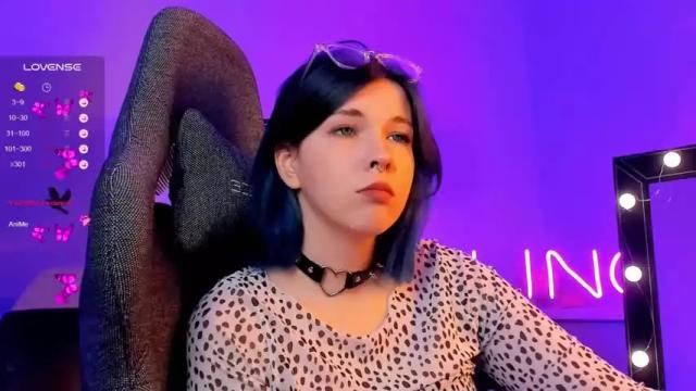 Image 2 of noellestone Stream on Chaturbate on 15 months ago