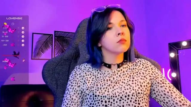 Image 4 of noellestone Stream on Chaturbate on 15 months ago