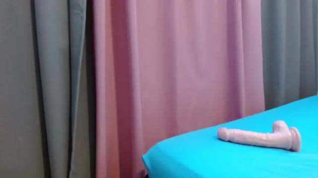 Image 12 of noemyfreeman Stream on Chaturbate on 18 months ago