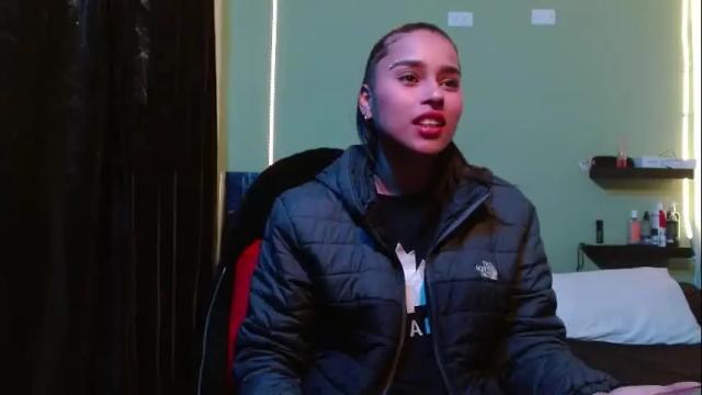Image 2 of noha_thomson Stream on Chaturbate on 1 month ago