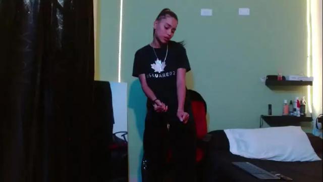 Image 7 of noha_thomson Stream on Chaturbate on 1 month ago