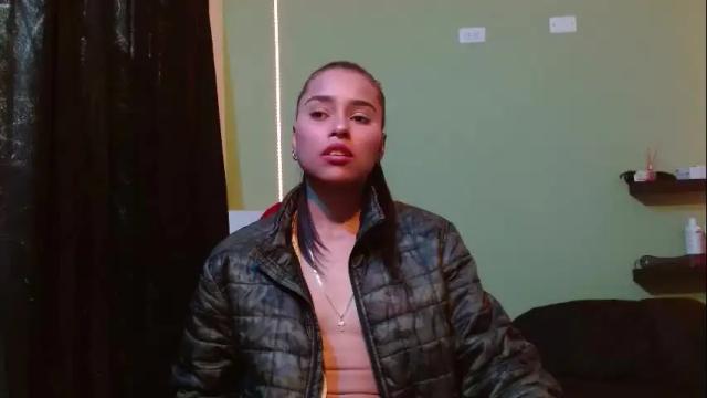 Image 7 of noha_thomson Stream on Chaturbate on 1 month ago