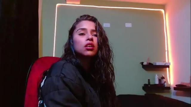 Image 4 of noha_thomson Stream on Chaturbate on 1 month ago