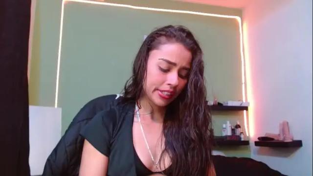 Image 10 of noha_thomson Stream on Chaturbate on 29 days ago