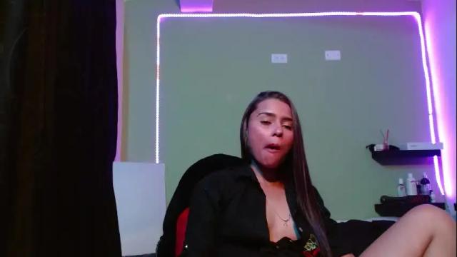 Image 10 of noha_thomson Stream on Chaturbate on 24 days ago