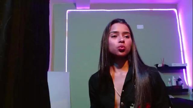 Image 8 of noha_thomson Stream on Chaturbate on 24 days ago