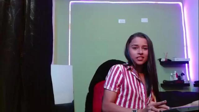 Image 12 of noha_thomson Stream on Chaturbate on 22 days ago