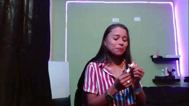 Image 4 of noha_thomson Stream on Chaturbate on 22 days ago
