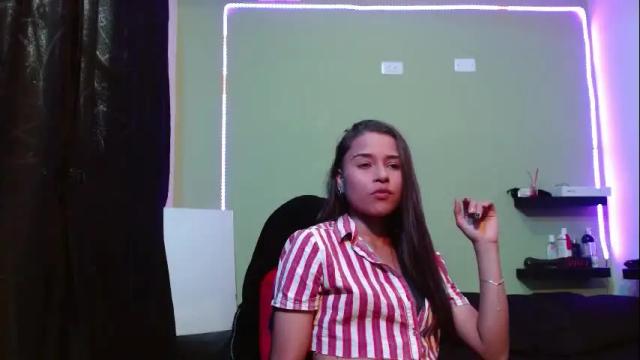 Image 7 of noha_thomson Stream on Chaturbate on 22 days ago