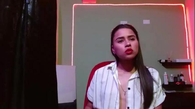 Image 4 of noha_thomson Stream on Chaturbate on 1 month ago